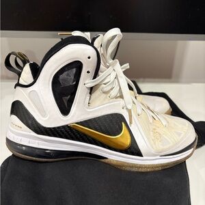 Used Nike LeBron 9 elite size 9